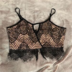 Fora Black Floral Lace Crop Top Nude Lining Adjustable Straps‎ Small Back Zip
